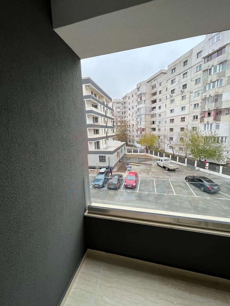 Inchiriem studio in Micro 17 , etaj 2 bloc ROKA, parcare privata, - Poză 10