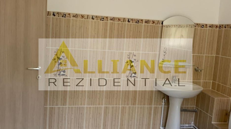 CASA INDIVIDUALA | 14 CAMERE | 640 MP UTILI | TEREN 1.550 MP | CATELU - Poză 22
