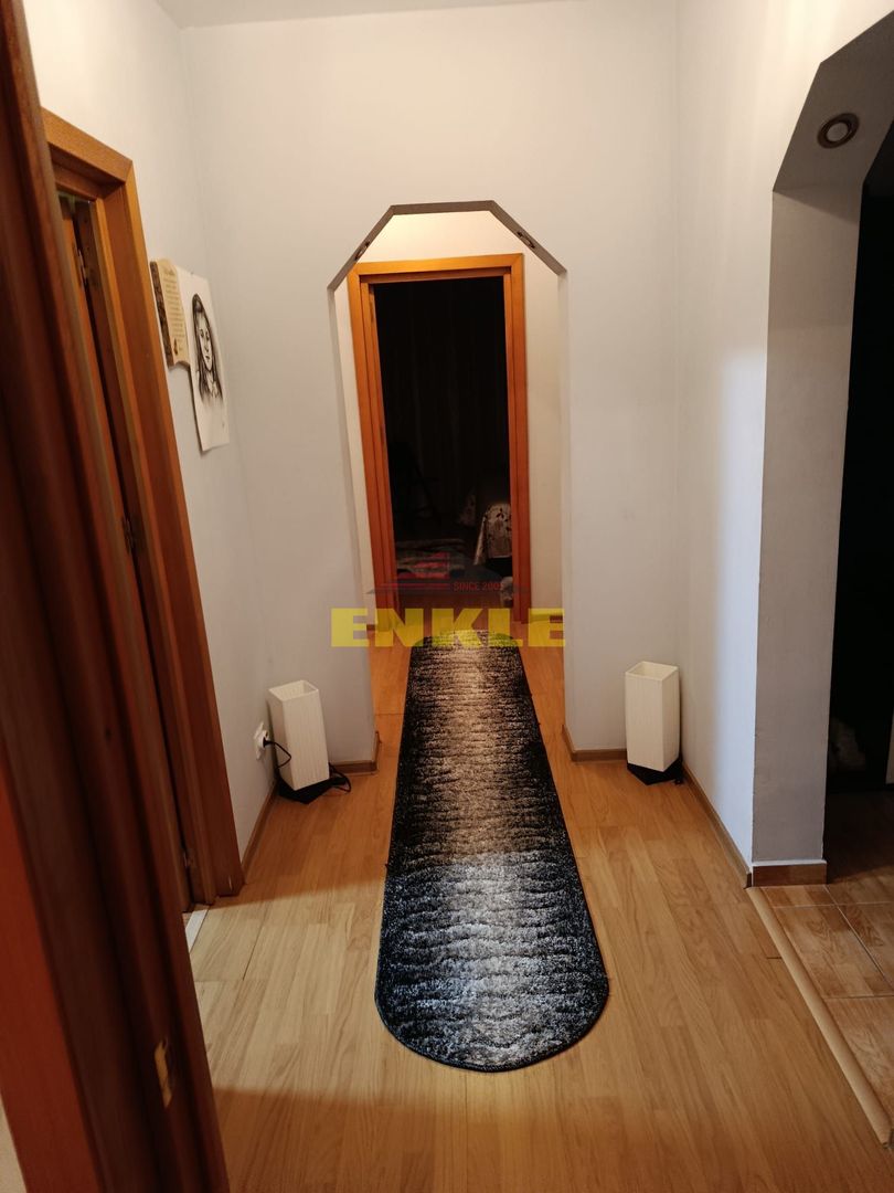 Apartament 3 camere de vânzare, zona Primaverii. - Poză 7
