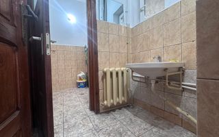 Birouri de închiriat – zonă Halta Teiș - Targoviste - Poză 8