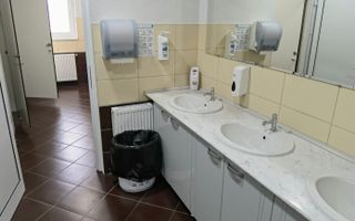 Spatii birouri/servicii - Poză 3