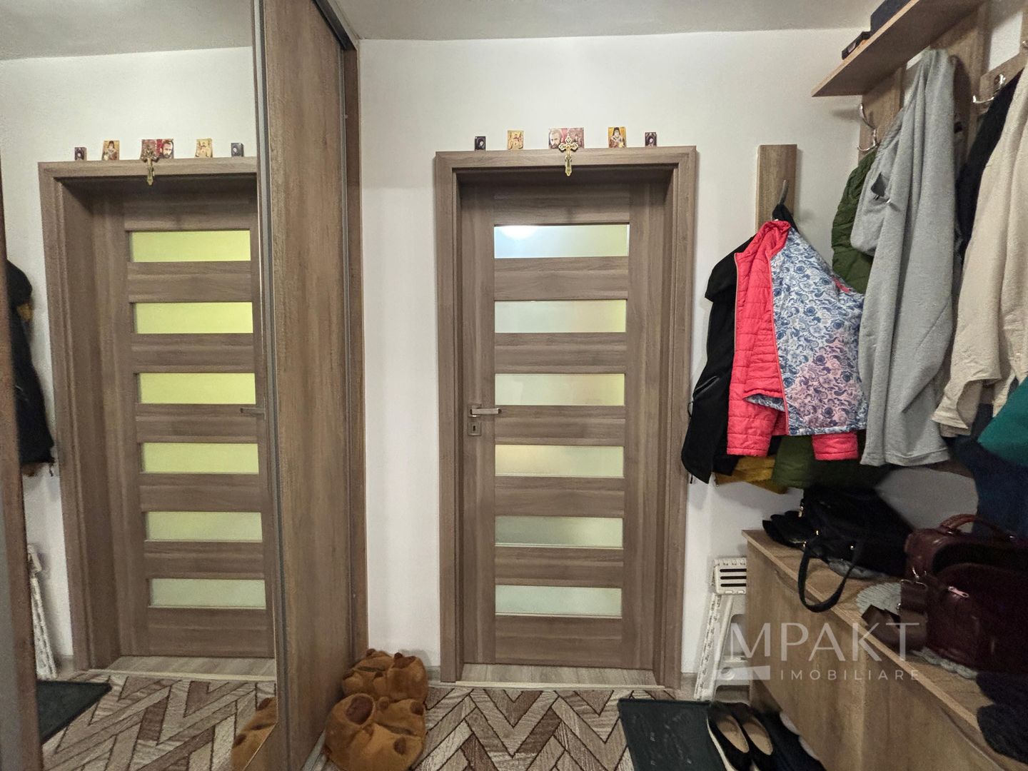 Spațiu cât o casă - 110mp - Apartament cu 4 dormitoare - Poză 18