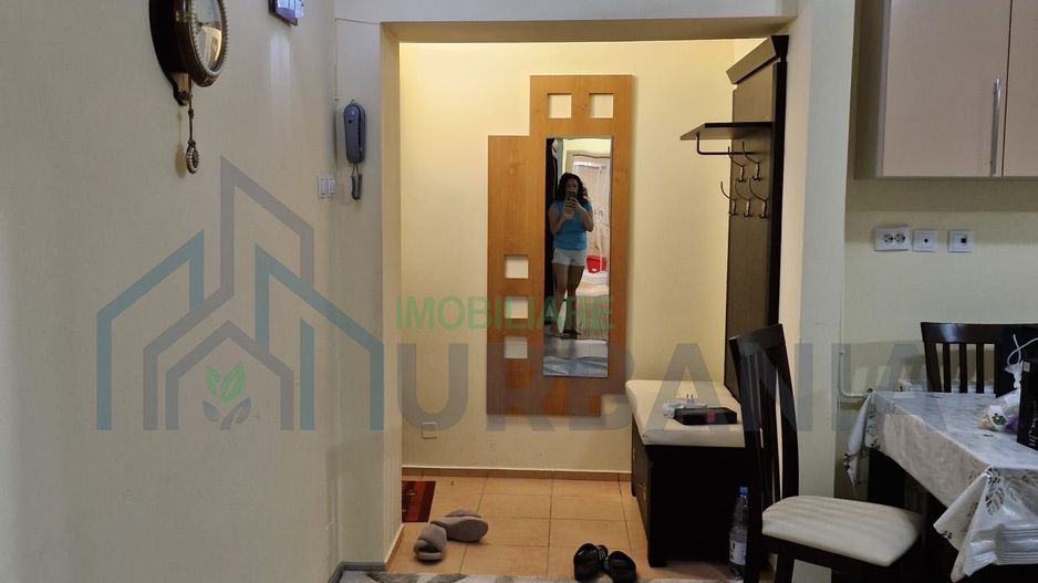 Apartament renovat, mobilat, cu centrală termică, în zona Tătărași, Iași - Poză 1