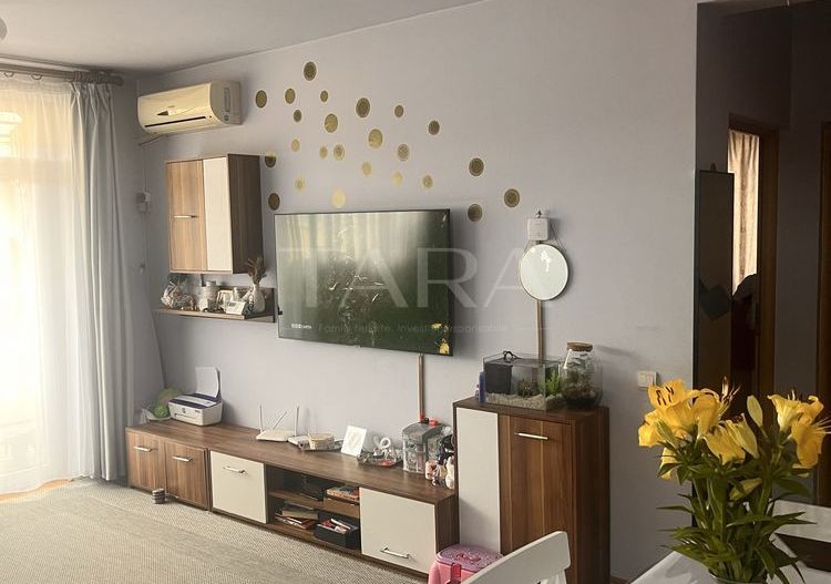 Apartament cu 3 camere, 2 băi și parcare privată, Apahida. - Poză 2