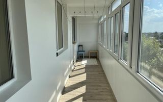 Inchiriere apartament  3 camere decomandat - Poză 11