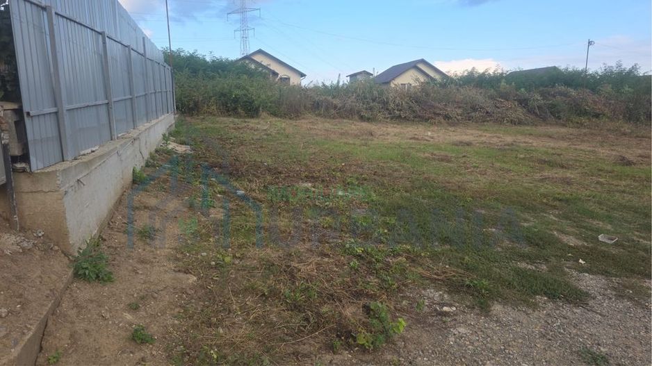 Teren de vânzare în Horpaz, comuna Miroslava – 813 mp + cotă indiviză 187 mp, front stradal 45 mp - Poză 6