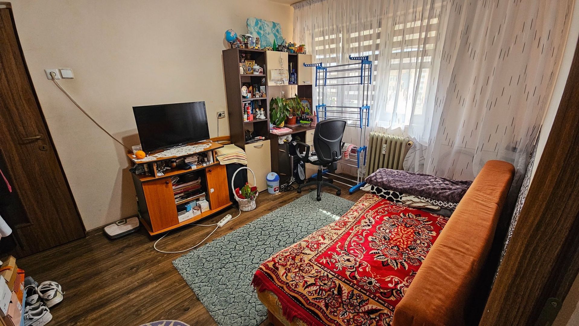 Apartament 3 camere - zona Valea Roșie - Poză 1