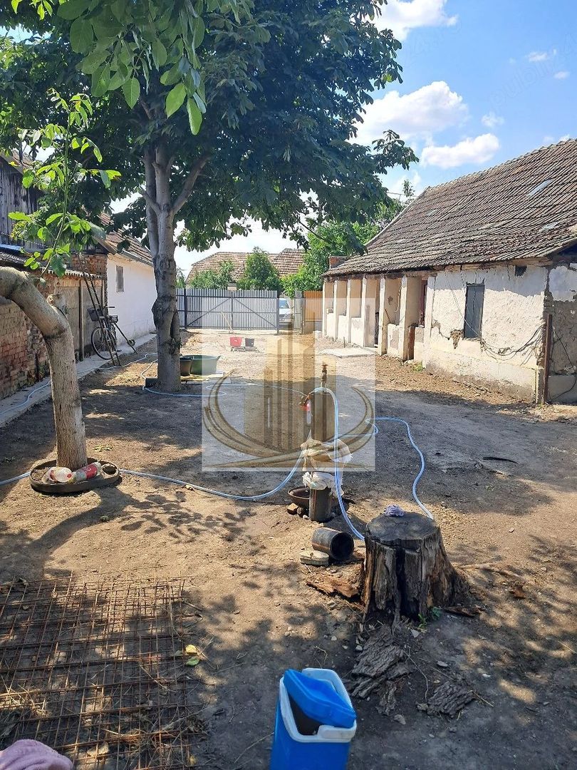 Teren 1.200 mp | Casă Demolabilă | Central | Dudeștii Vechi - Poză 1
