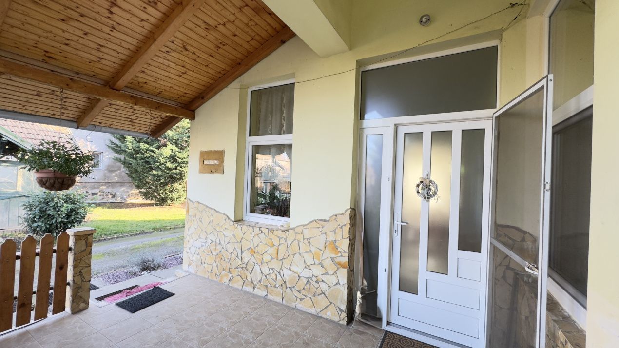 Casă 4 camere cu Teren 2.974 mp | Rezidență sau afacere | Carei - Poză 3