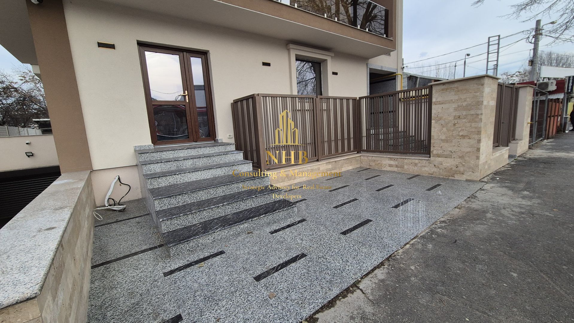 Spatiu de birouri de vanzare in zona Piata Presei - Comision 0%, - Poză 1