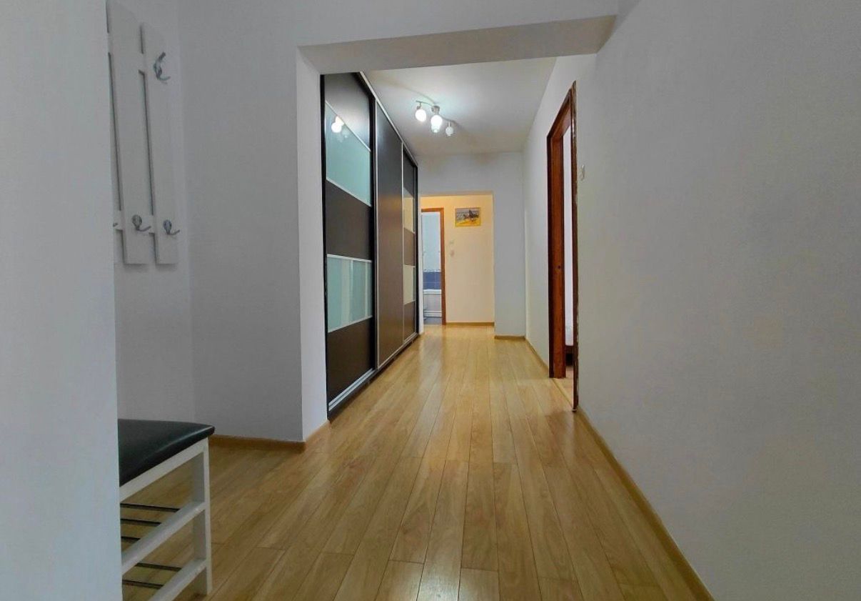 AP. 3 CAMERE 1 DECEMBRIE,  BLOC REABILITAT, METRU 5 MINUTE, MODERN - Poză 7