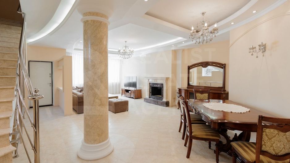 Chirie casă, 4 camere, str. Vasile Alecsandri, Centru - Poză 3