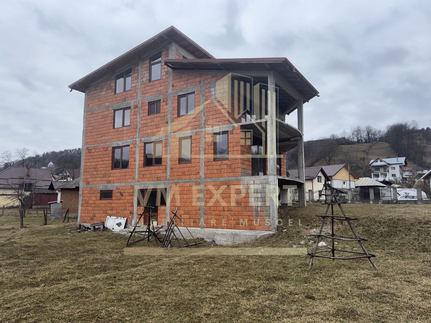 VILA 7 CAMERE TEREN 1654 MP BUGHEA DE JOS ARGES - Poză 42