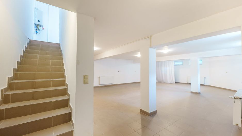 Spațiu comercial ultracentral pe 2 niveluri - Poză 5