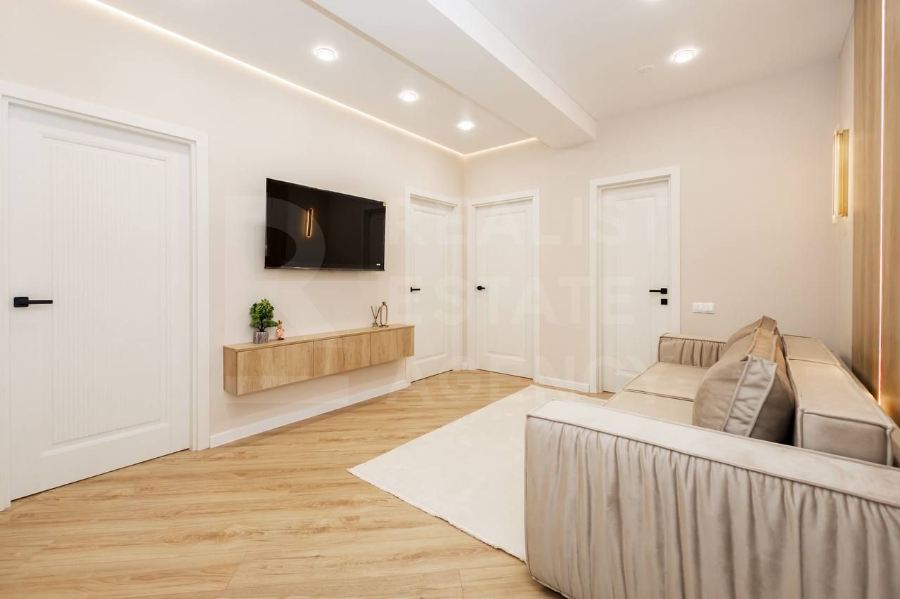 Vânzare, apartament, 3 camere, str. Alexandru cel Bun , Ialoveni - Poză 12