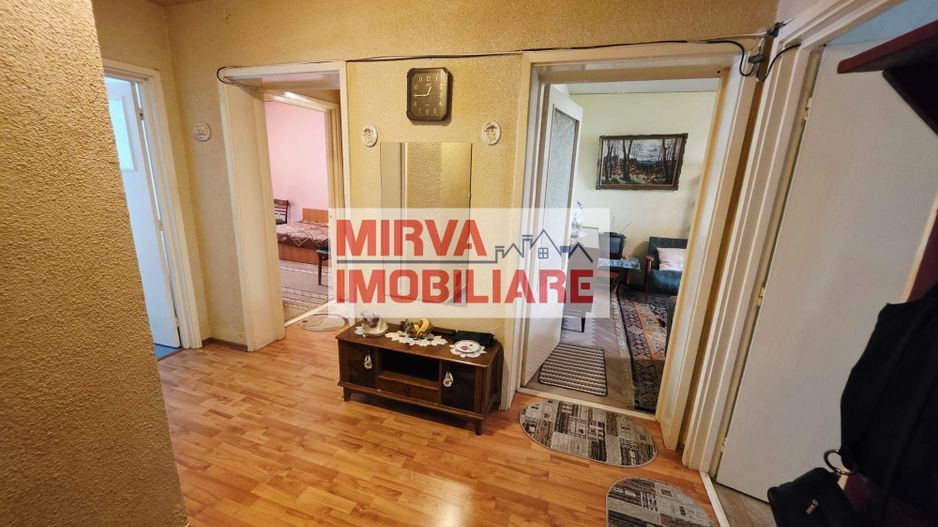 Apartament 3 camere, decomandat, parter, zona Republicii - Poză 1
