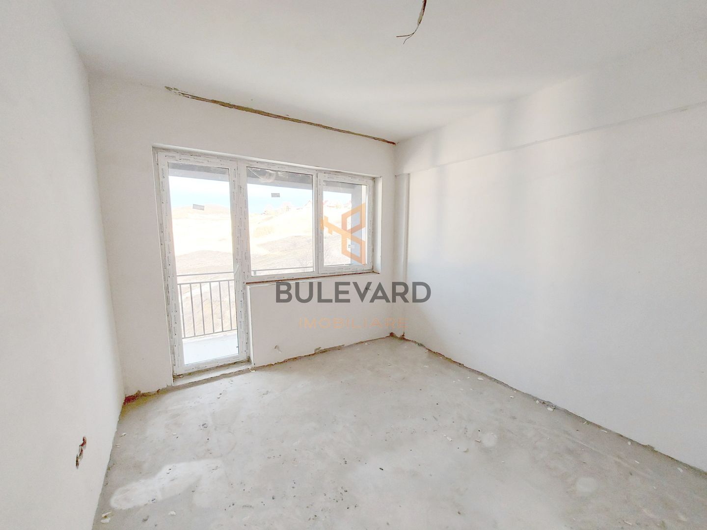 Apartament cu  3 camere, zona strazii Teilor! - Poză 5