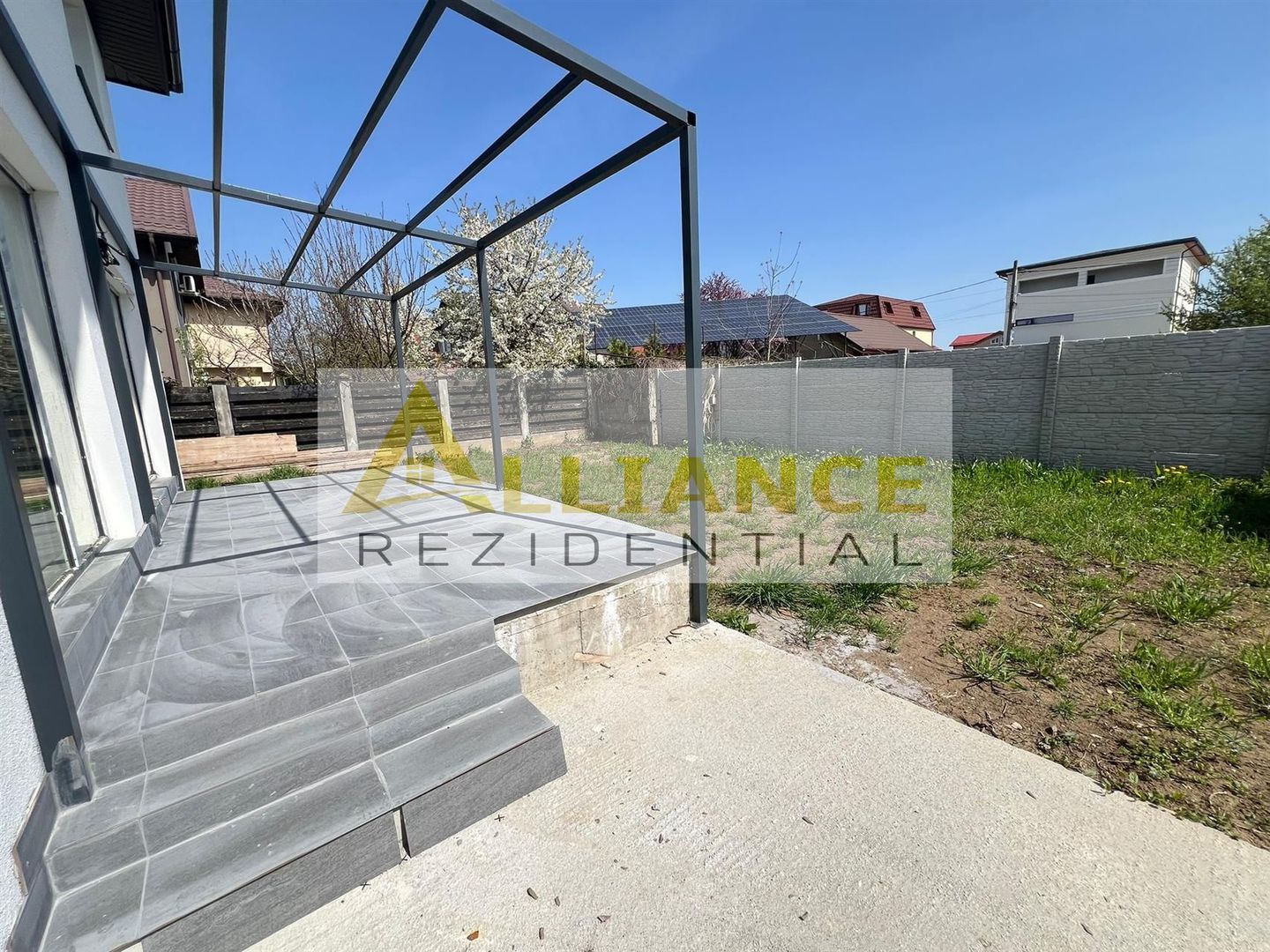 Vila Individuala - 5 camere-3 bai-Strada Miorita-500 M  de STV - Poză 9
