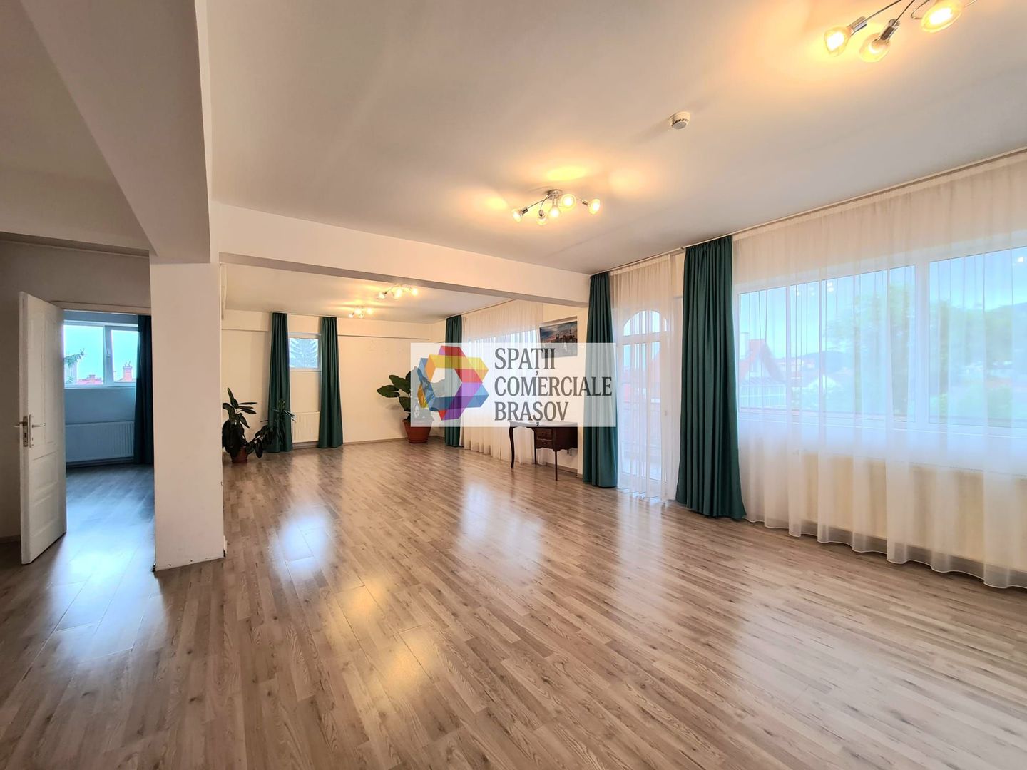 Casa de închiriat in Brașov - 400 mp - Poză 4