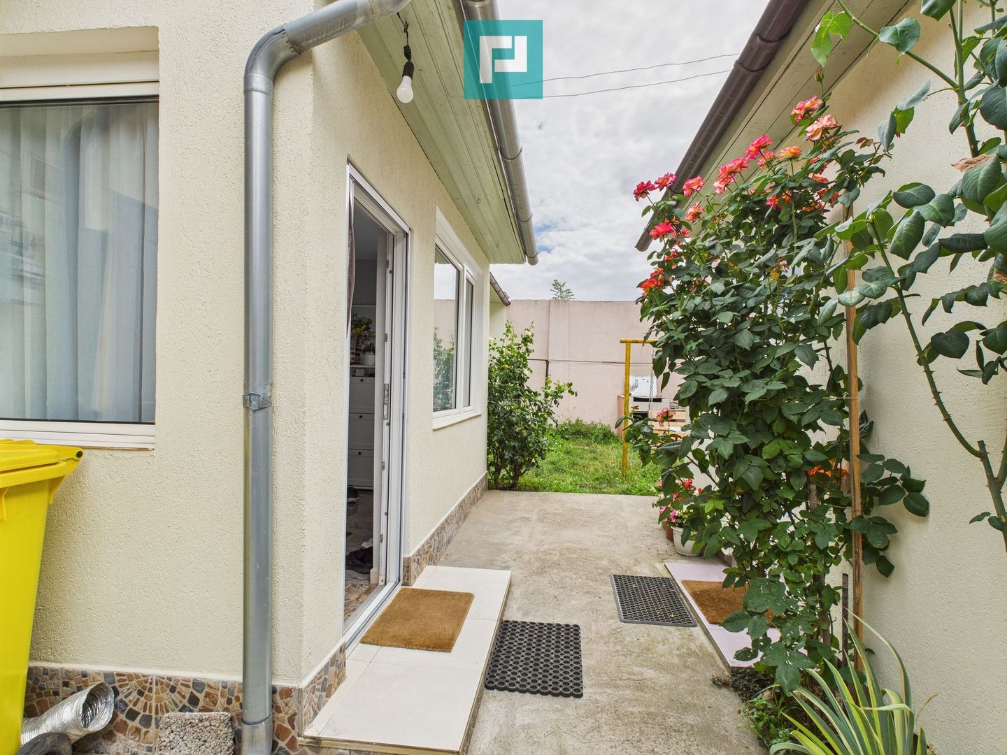 Apartament cu 2 camere, la casă, ultracentral - Poză 11