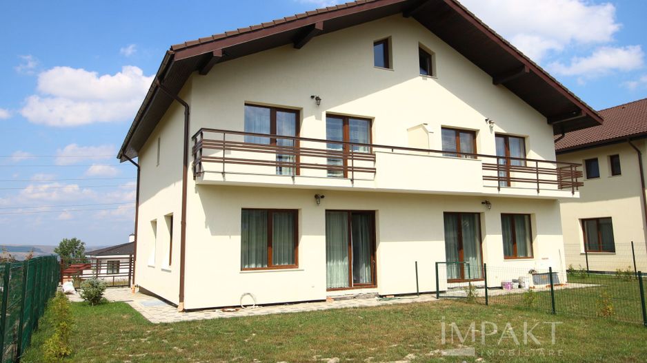 Casa finisata modern, cartier Europa, str. Eugen Ionesco - Poză 1