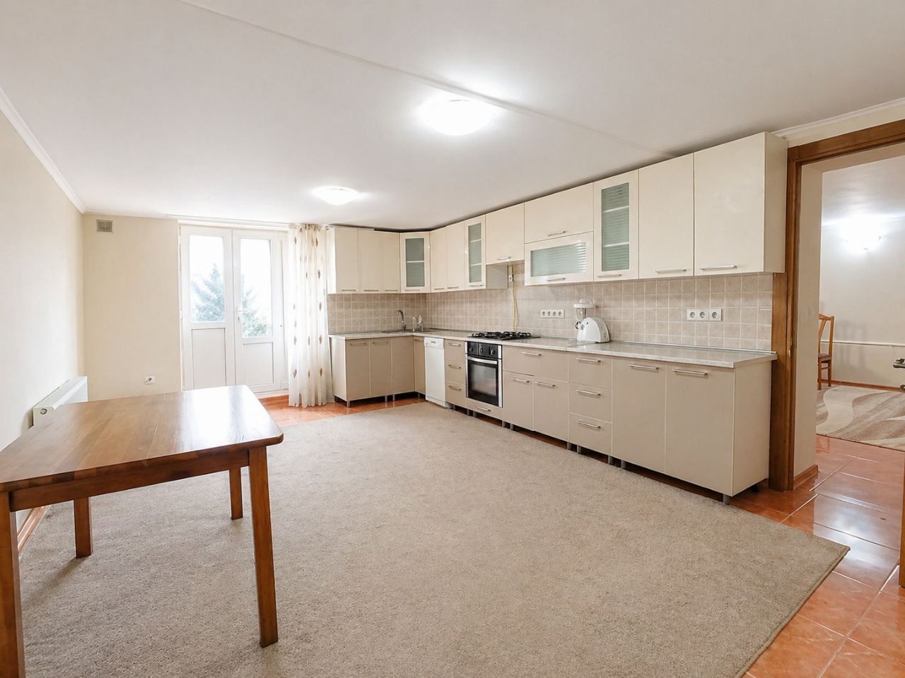 Casă 210 m² cu 5 dormitoare și teren 10 ari – Euroreparație | Drochia, str. Grigore Ureche - Poză 22