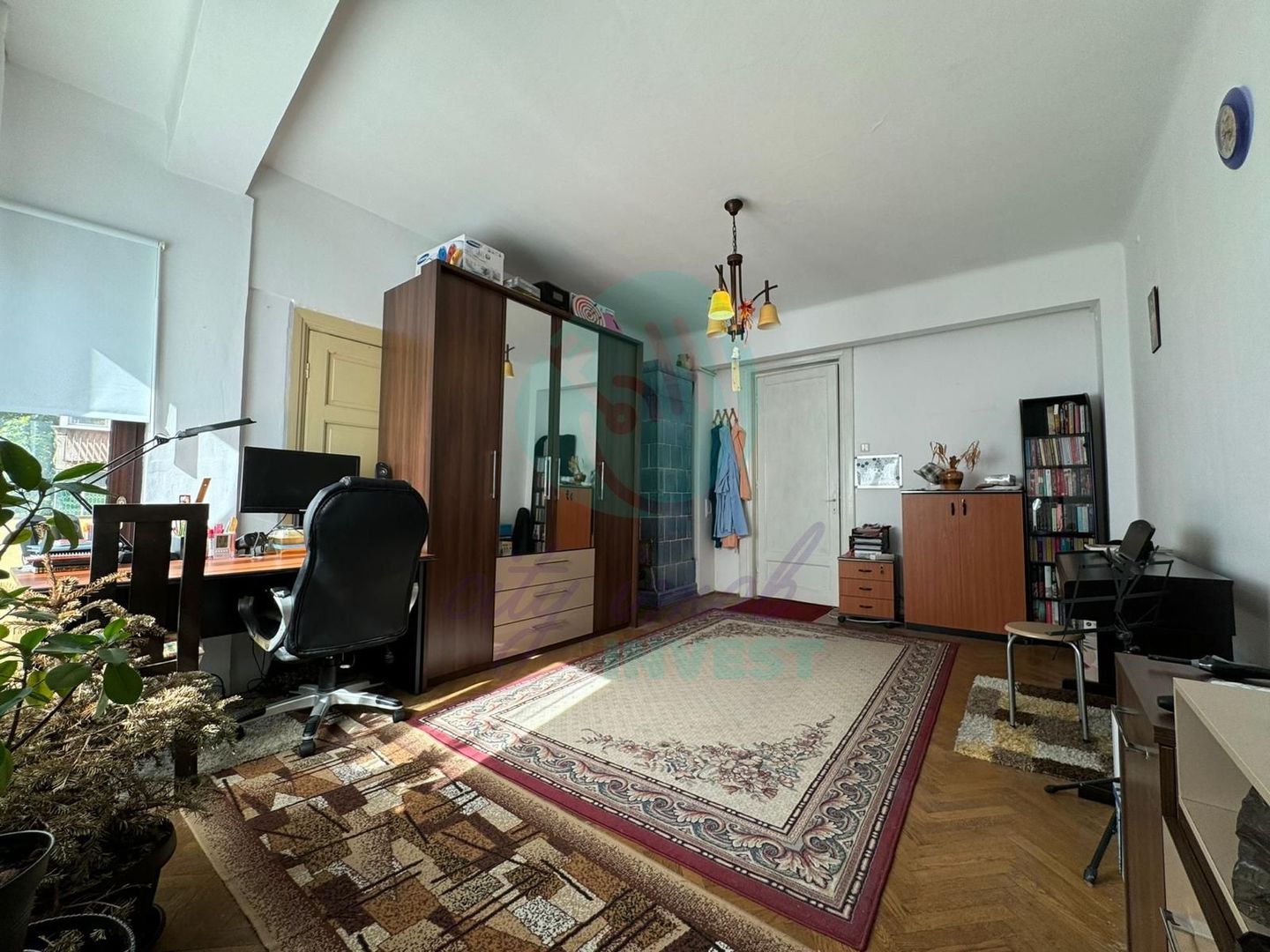 Apartament spatios cu 4 camere - Poză 4