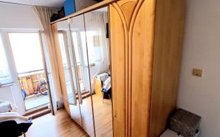 Oferim spre vanzare, Apartament cu 3 camere, Girocului, Sp. Judetean - Poză 8