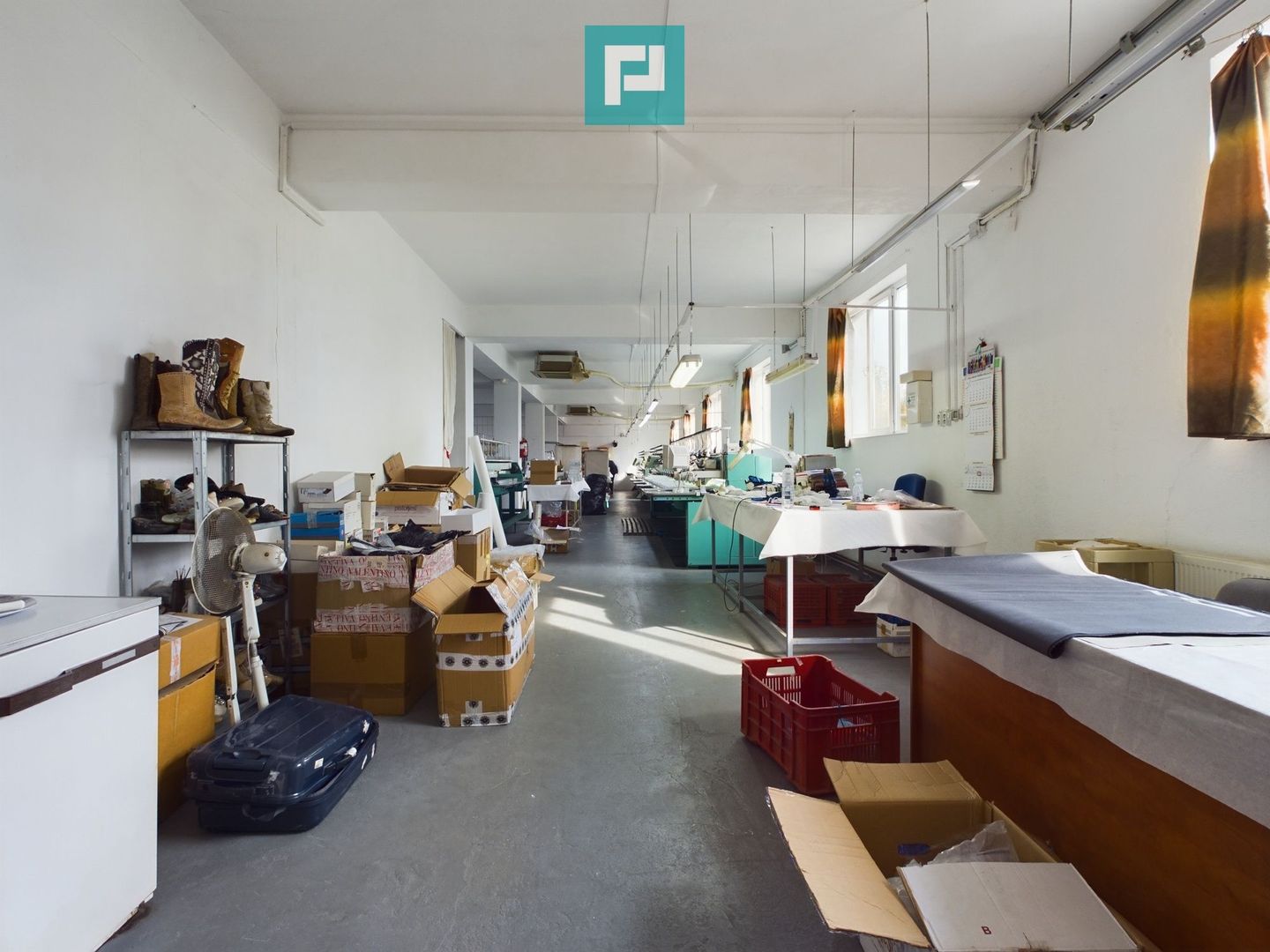 Clădire cu destinație comercială în Grădiște - Poză 8