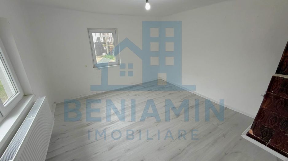 Casa 3 camere-Teren 300mp-Centrala termica-Libera-Zona Brestei - Poză 4