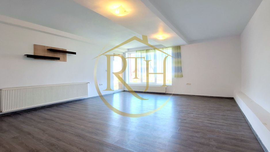 Oferim spre inchiriere, Apartament spatios, 4 camere, pentru locuit sau Firme - Poză 6