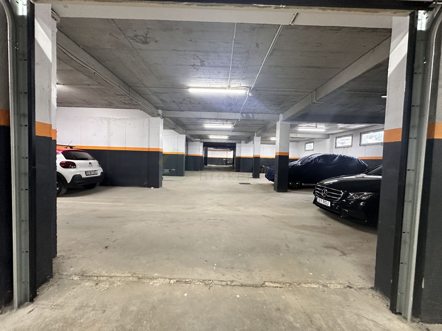 Avangarde Smart Storage | SU intre 50 si 1500mp | zona Cartierul Latin - Poză 8