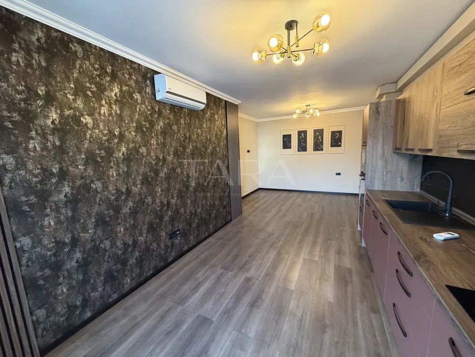 Apartament modern cu 3 camere și terasă – zona centrala, Eroilor. - Poză 2