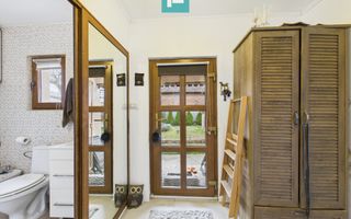 Casă renovată în localitatea Comănești, Arad - Poză 9