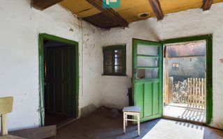 Casă rustică de vânzare în Tauț - Poză 4