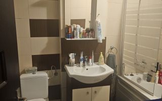 Apartament cu 3 camere, 72 mp, 2 balcoane, Florești, central. - Poză 7