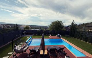 Casă individuala cu piscină si priveliste panoramica, zona Dezmir - Poză 15