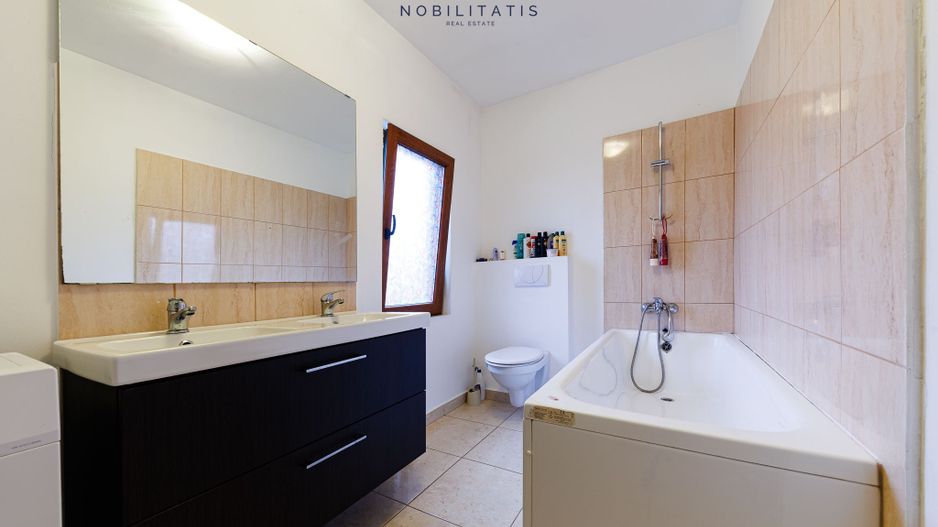 Cartierul Europa - Casa frumoasa, super spatioasa cu 5 camere | Com 0% - Poză 24