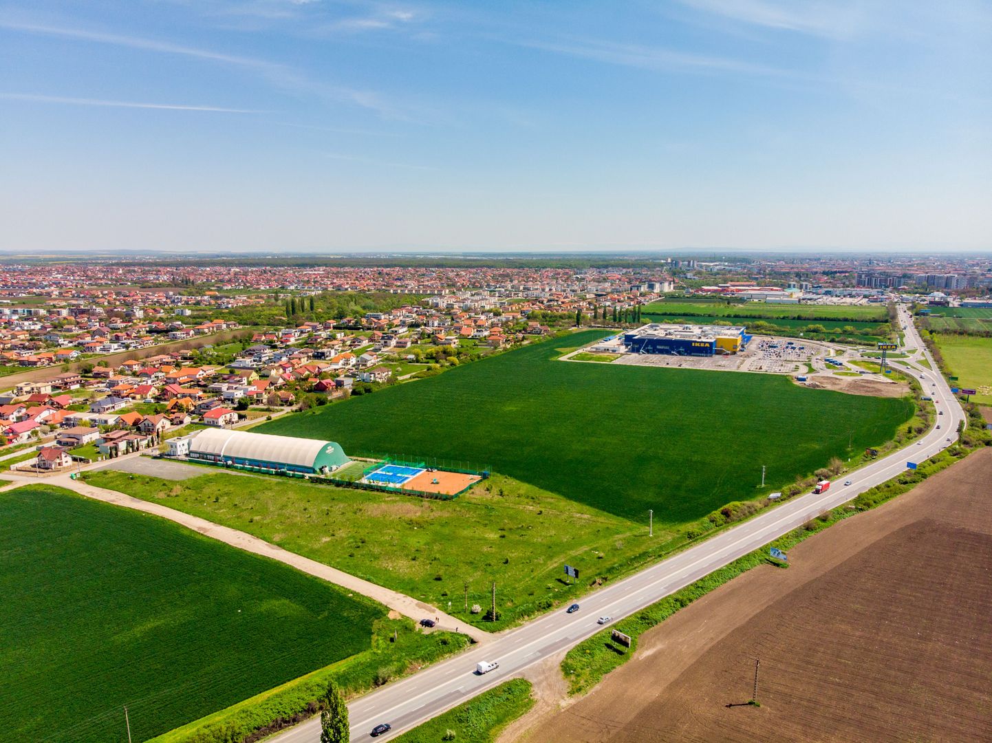 Teren de 10.000 mp amplasare avantajoasă - Poză 5