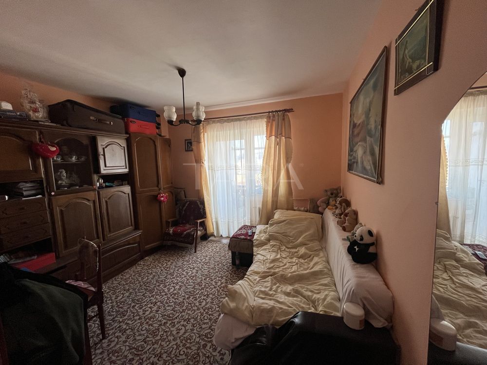 Vanzare apartament  zona FSEGA - Poză 1