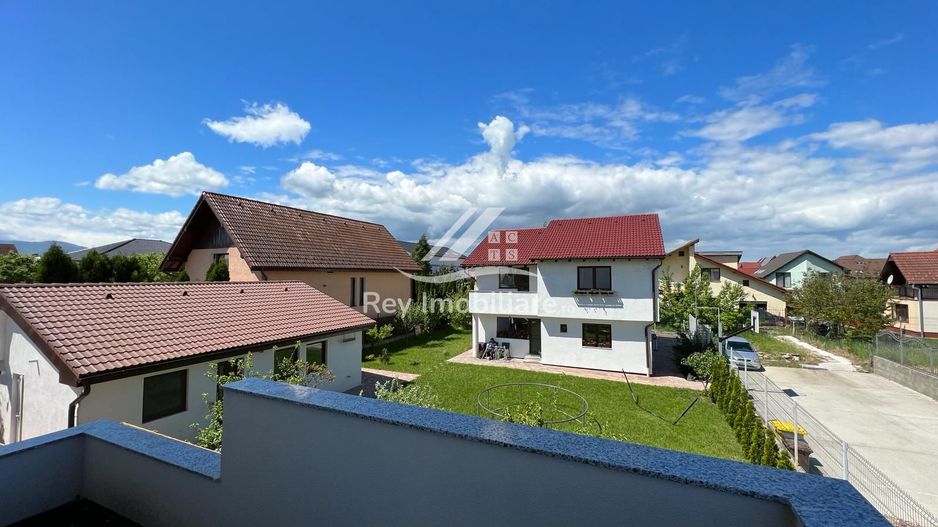 Casă construcție de Lux de vânzare în Șelimbar zonă bună - Poză 5