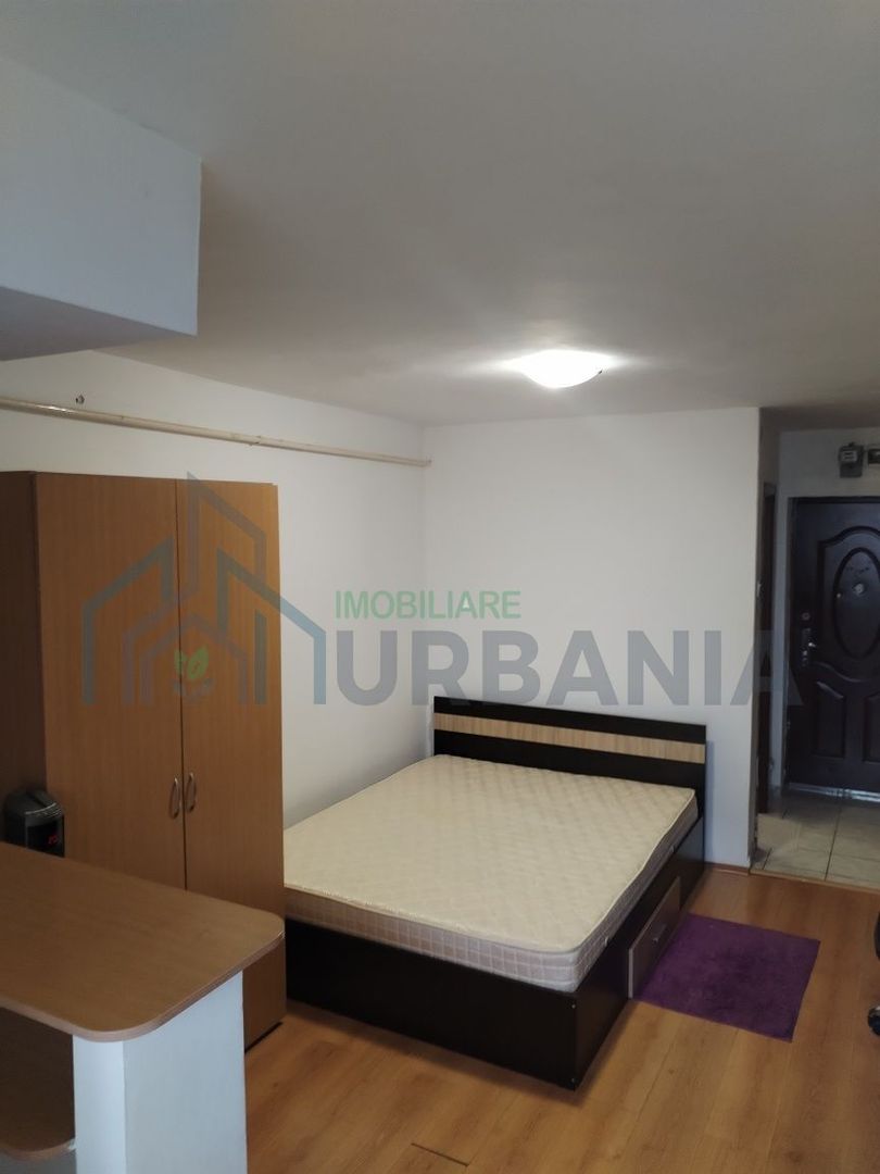 Garsoniera de vânzare în Tudor - Poză 4