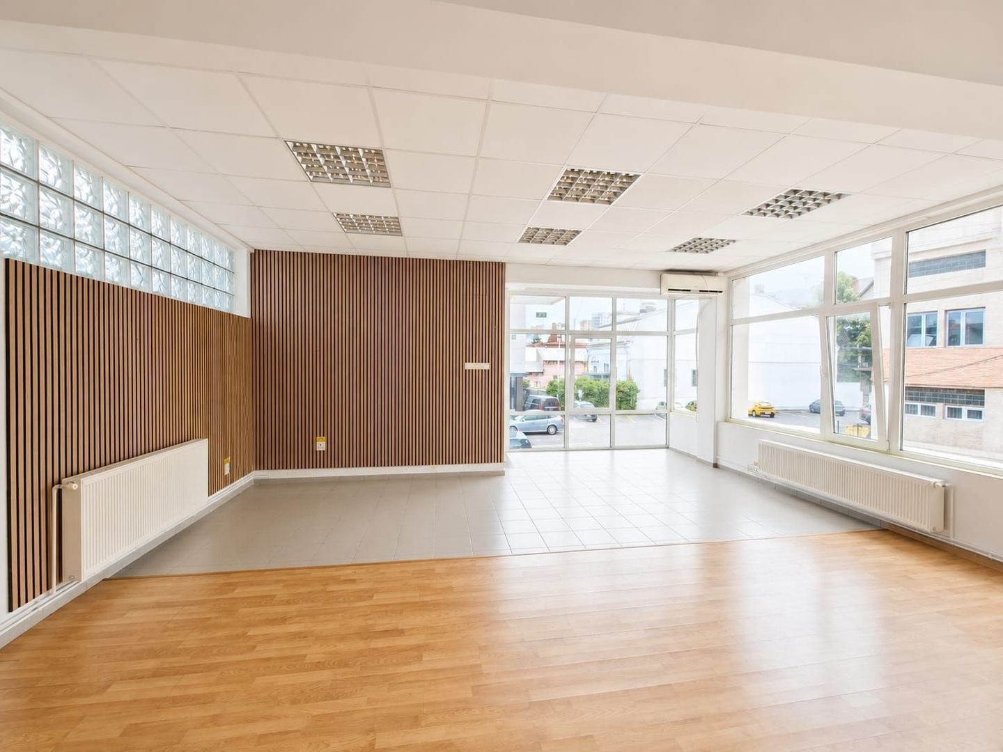 Inchiriere spatiu comercial-sala diverse Centru Pitesti - Poză 6