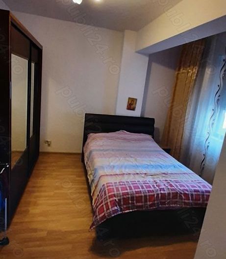 inchiriez apartament 3 camere ,loc parcare - Poză 6