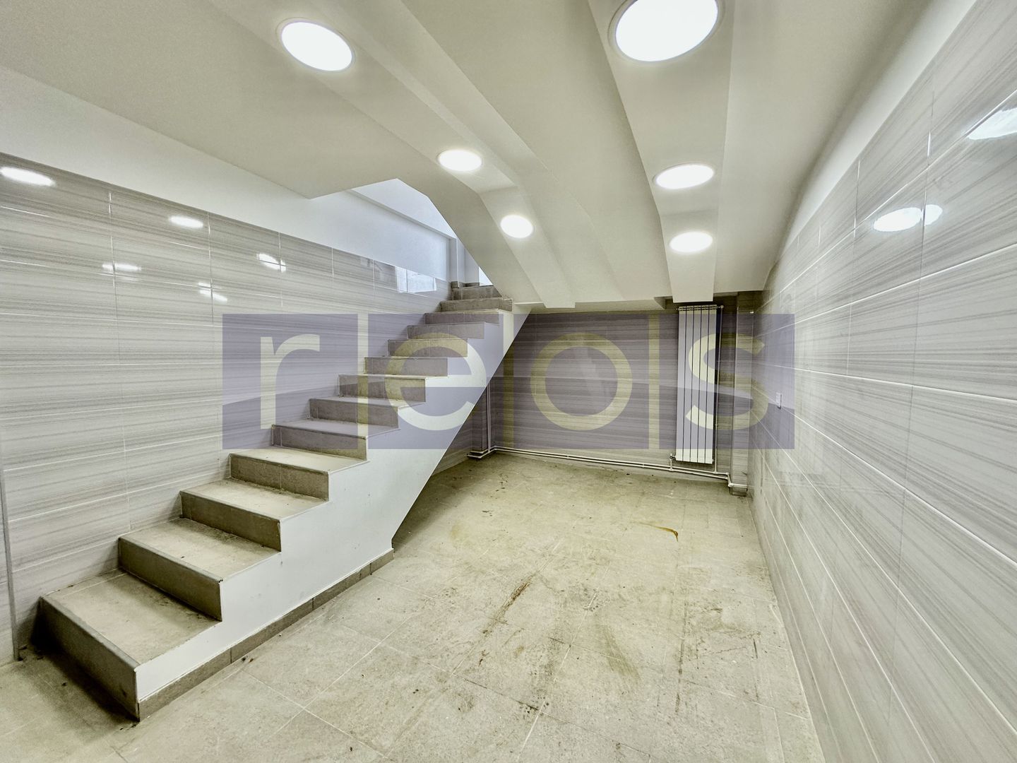 DE ÎNCHIRIAT | SPATIU COMERCIAL | UNIRII - Poză 3