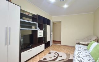 De inchiriat apartament cu 2 camere Micro 14, etaj 1, 350 euro - Poză 1