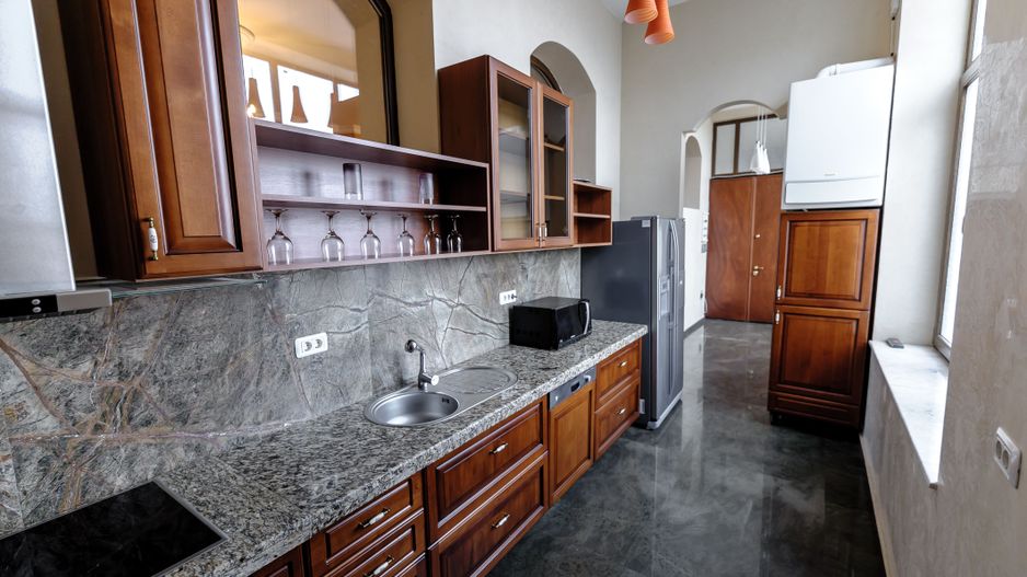 Apartament deosebit cu 4 camere, strada Cloșca - Poză 7