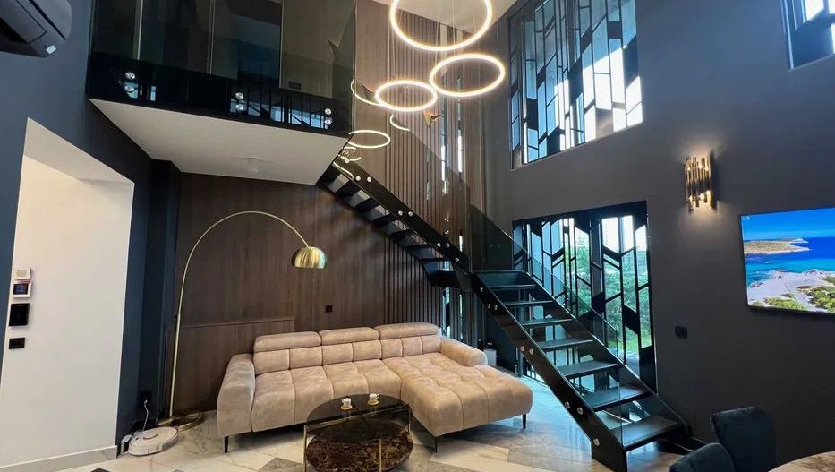 LUXURY OFFICE CLOUD 9 RESIDENCE | TIP LOFT | TERASA USRIASA - Poză 1