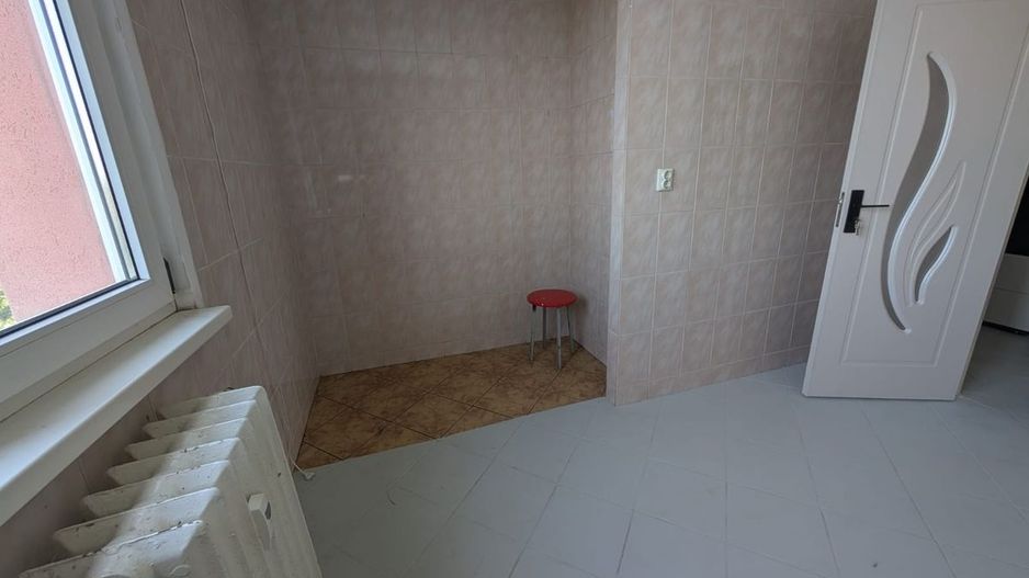 Vanzare Apartament 4 camere, 81 mp, balcon, bloc reabilitat, Rahova - Poză 9