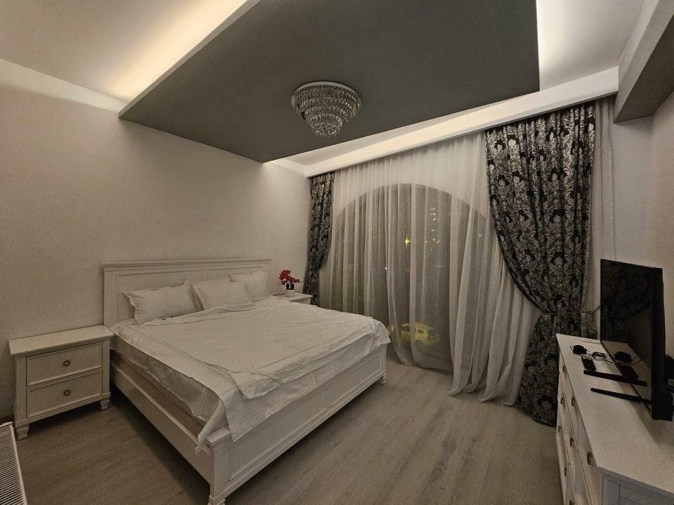 Inchiriez apartament zona Palatul  Parlamentului, Marriott, Catedrala Neamului. - Poză 3